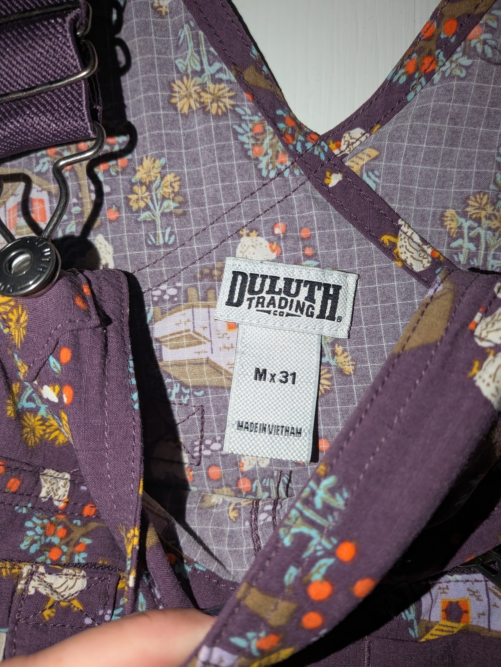 Duluth Trading Co. Heirloom Overalls Fall Harvest And Chicken Print (Size M X 31 - Picture 4 of 4